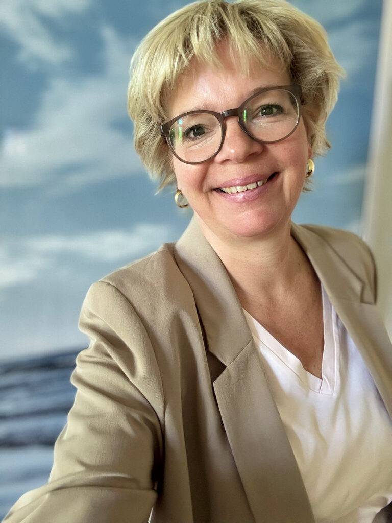 Old Money Style on a budget-lifewithaglow