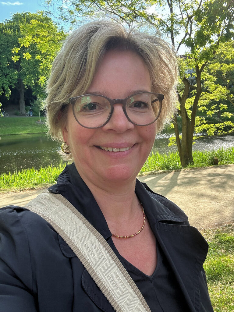 Seelenglück 19/25- sie nannten sie Spargel-lifewithaglow- Spaziergang in den Wallanlagen Seelenglück 19/25- sie nannten sie Spargel-lifewithaglow- Spaziergang in den Wallanlagen