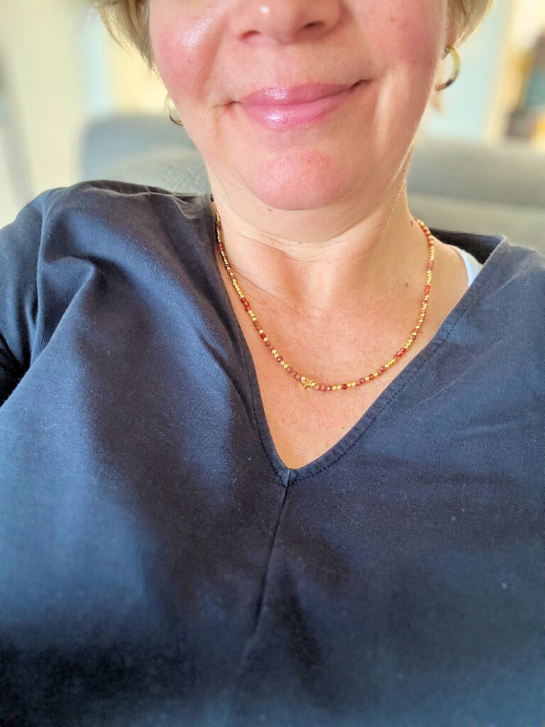 Seelenglück 19/25- sie nannten sie Spargel-lifewithaglow- Lippenstift Sugar Pop- Kette von Pera Schmuckmanufaktur Seelenglück 19/25- sie nannten sie Spargel-lifewithaglow- Lippenstift Sugar Pop- Kette von Pera Schmuckmanufaktur