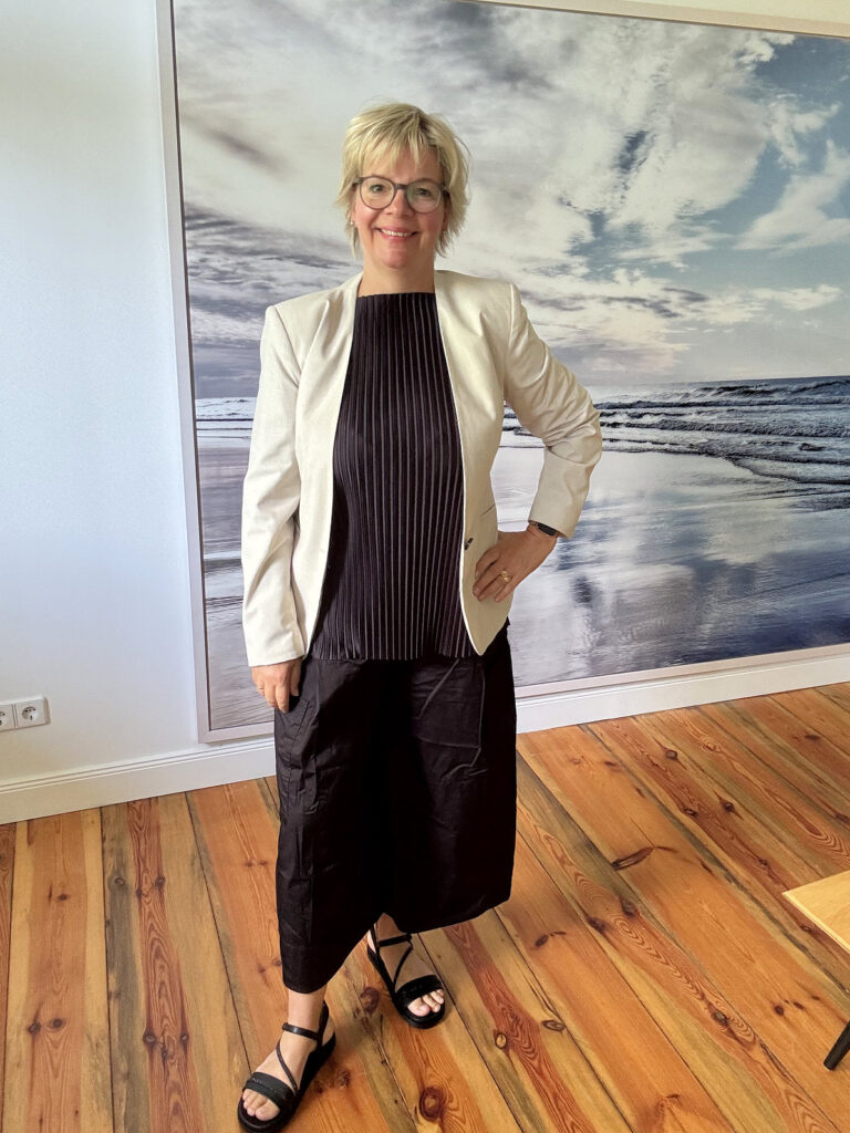 Dresscode Summer Business Attire-lifewithaglow Dresscode Summer Business Attire-lifewithaglow