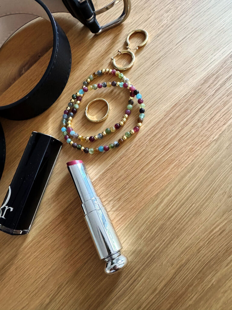 Outfitinspirationen 39/25-Herbst-lifewithaglow-Culotte cropped camel-Longsleeve Streifen marine-Halstuch dunkelblau-Loafer Outfitinspirationen 39/25-Herbst-lifewithaglow-Culotte cropped camel-Longsleeve Streifen marine-Halstuch dunkelblau-Loafer