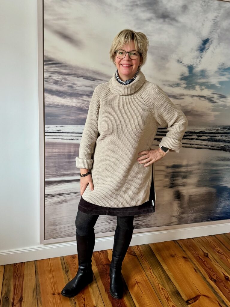 Outfitinsppirationen 5. Woche 2025-lifewithaglow- Cordrock grau braun-Langer Rollkragenpullover in Rippstrick-schwarze Stiefel-Armbänder Pera Schmuckmanufaktur Outfitinsppirationen 5. Woche 2025-lifewithaglow- Cordrock grau braun-Langer Rollkragenpullover in Rippstrick-schwarze Stiefel-Armbänder Pera Schmuckmanufaktur