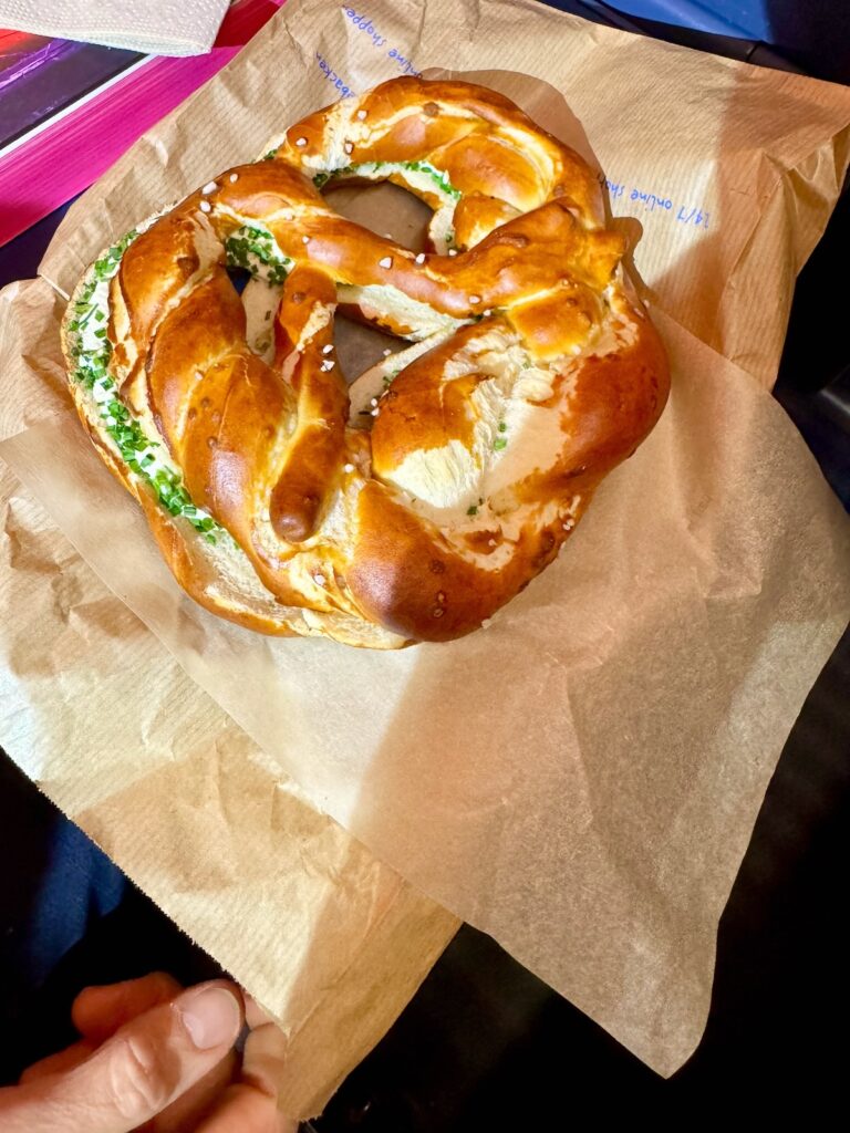 Seelenglück 8/26_Reisen und Liebe-lifewithaglow Seelenglück 8/26_Reisen und Liebe-lifewithaglow